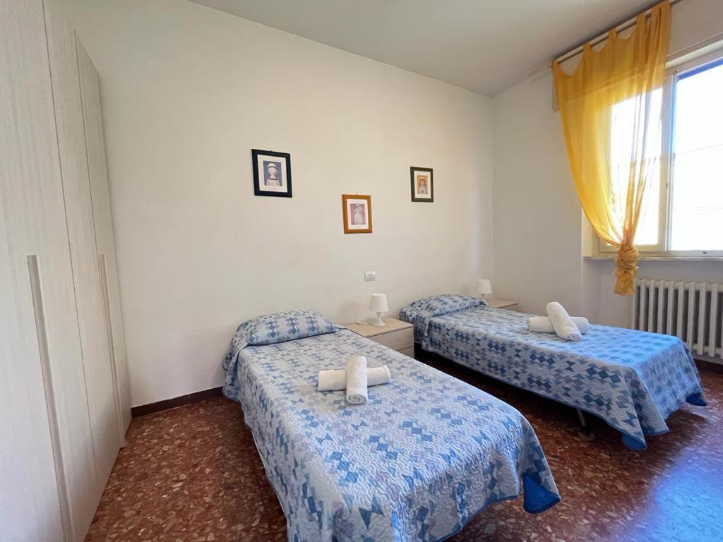 Pineta Apartament Tirrenia Eksteriør billede