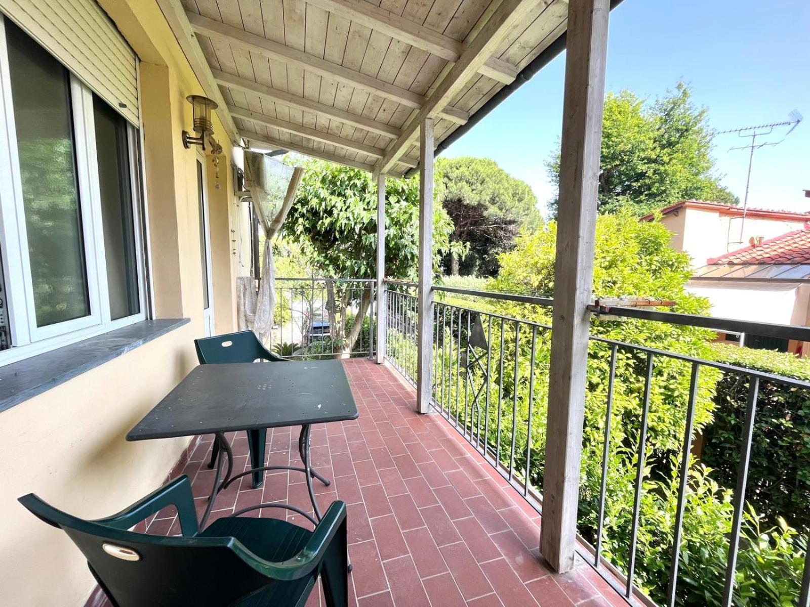 Pineta Apartament Tirrenia Eksteriør billede