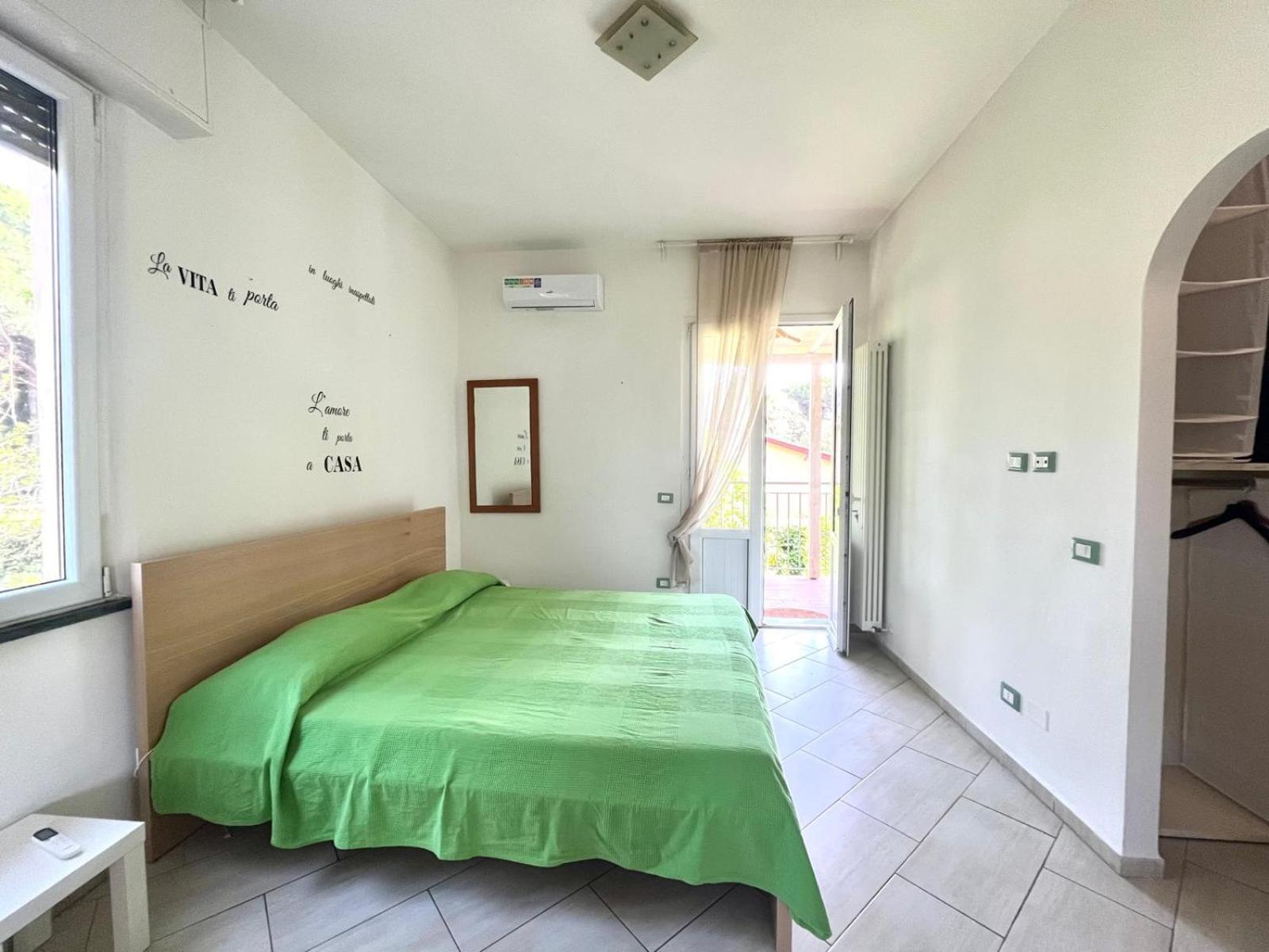 Pineta Apartament Tirrenia Eksteriør billede