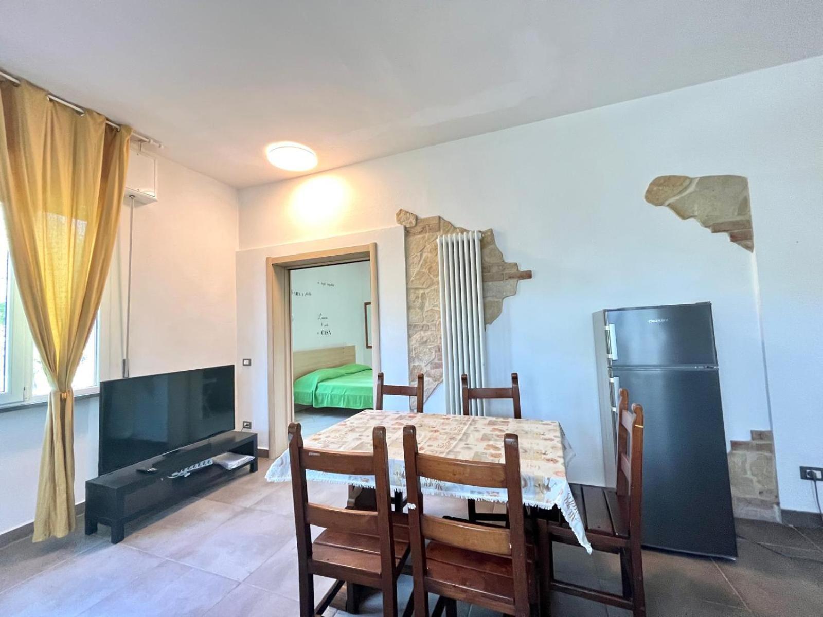 Pineta Apartament Tirrenia Eksteriør billede