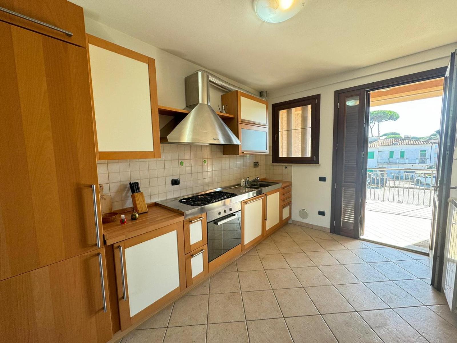 Pineta Apartament Tirrenia Eksteriør billede